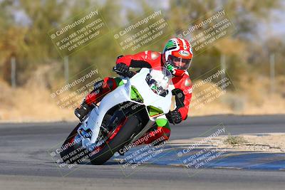 media/Jan-08-2022-SoCal Trackdays (Sat) [[1ec2777125]]/Turn 2 (150pm)/